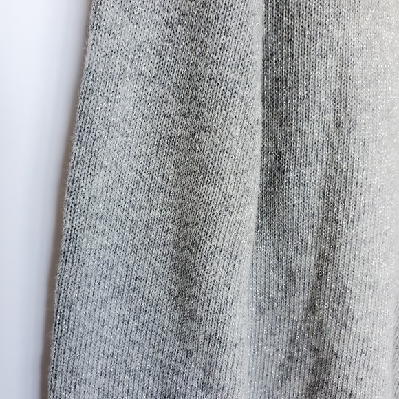 Banana Republic Wool & Cashmere Blend Grey Crew Neck Sweater (L) - Picture 6 of 7